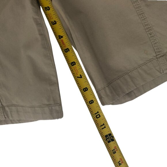 St. Johns Bay Cargo Beige Women's Beige Cargo Shorts Front Zipper Size 12 - Picture 7 of 8